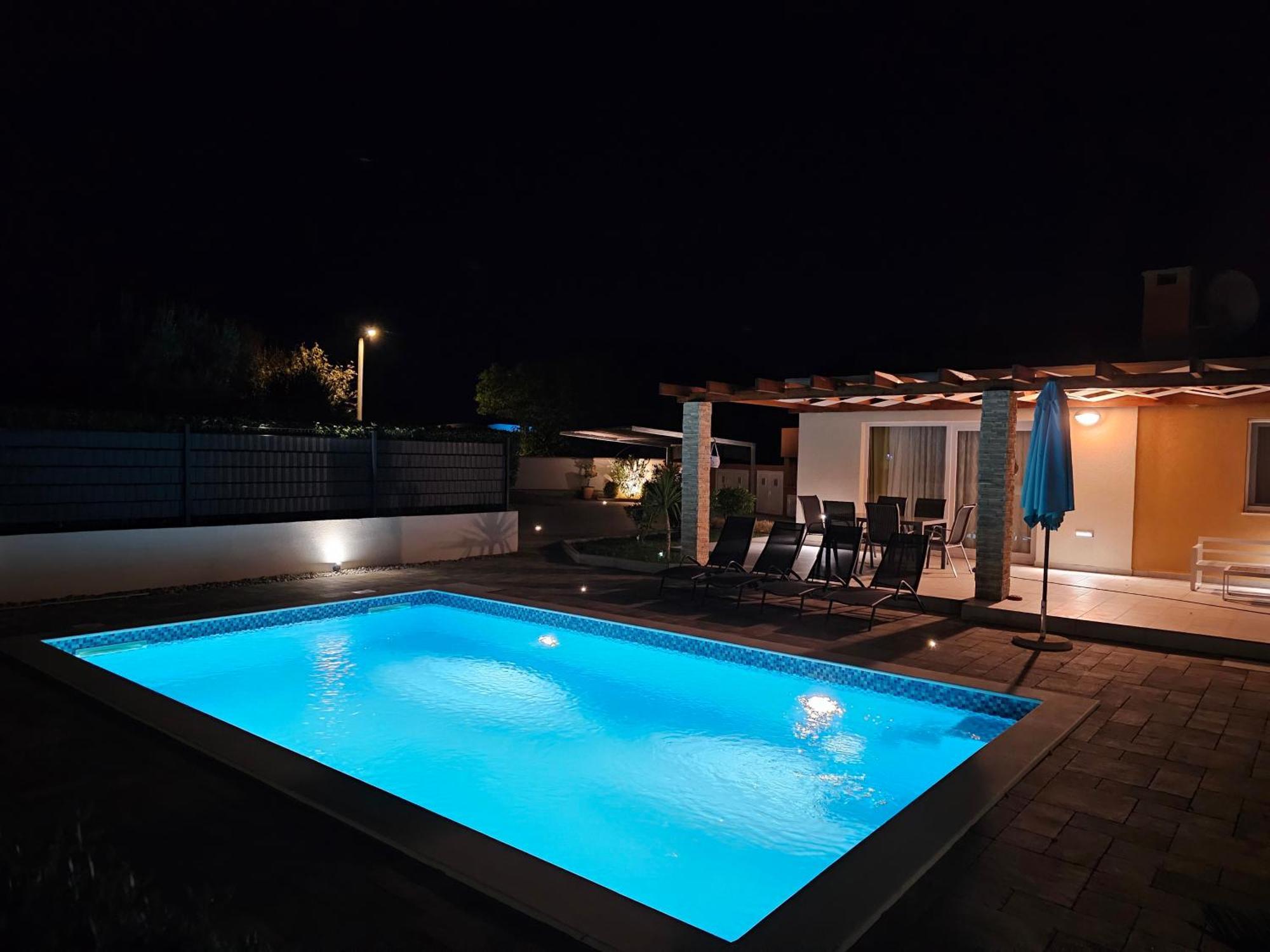 Villa Happy House